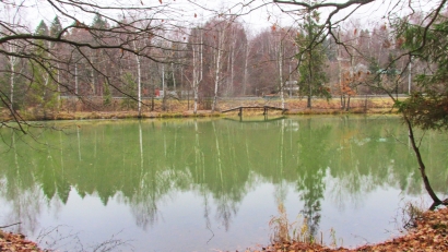 Autumn in Abramtsevo.