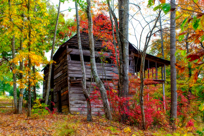 Old Barn in Oak Hill Community...