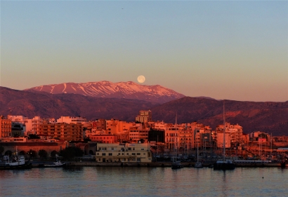 Sunrise in Heraklion